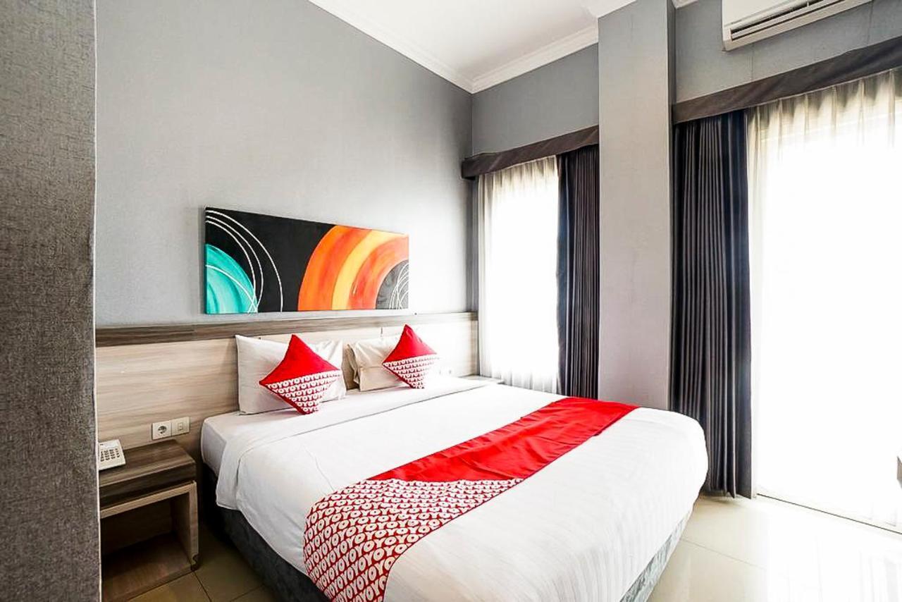 Oyo 289 Hotel Dalwa Syariah Pasuruan Exterior photo