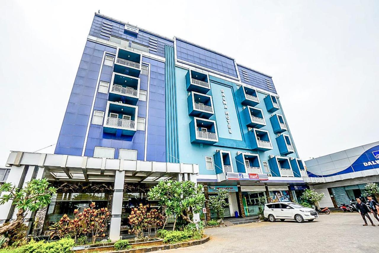 Oyo 289 Hotel Dalwa Syariah Pasuruan Exterior photo
